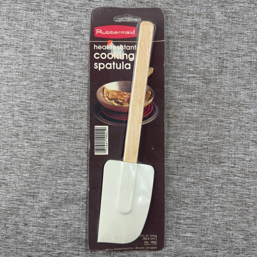 VTG  Rubbermaid Cooking Spatula 1902 Wood Handle 10.5" Heat Resistant USA NOS